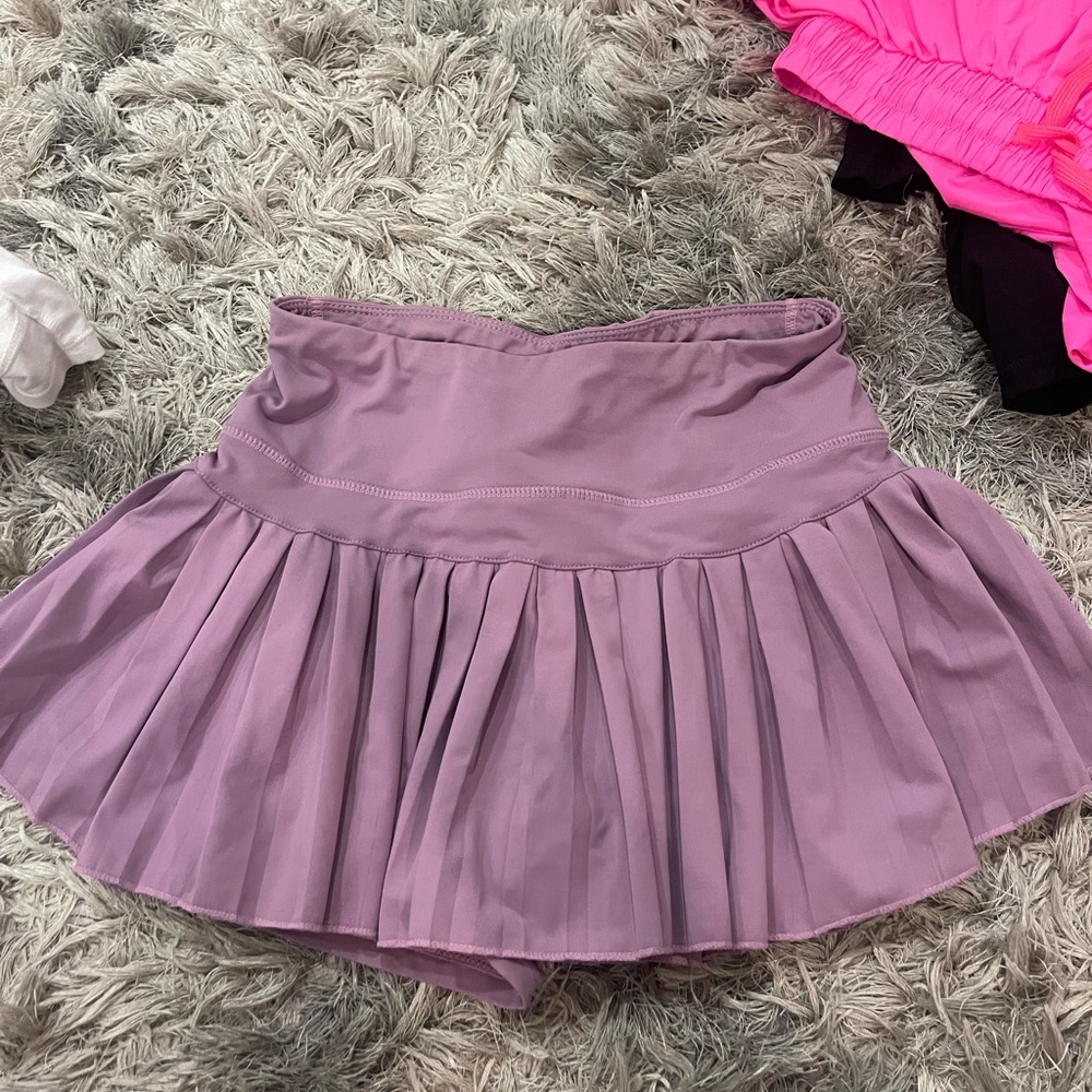 Gold hinge tennis skort small